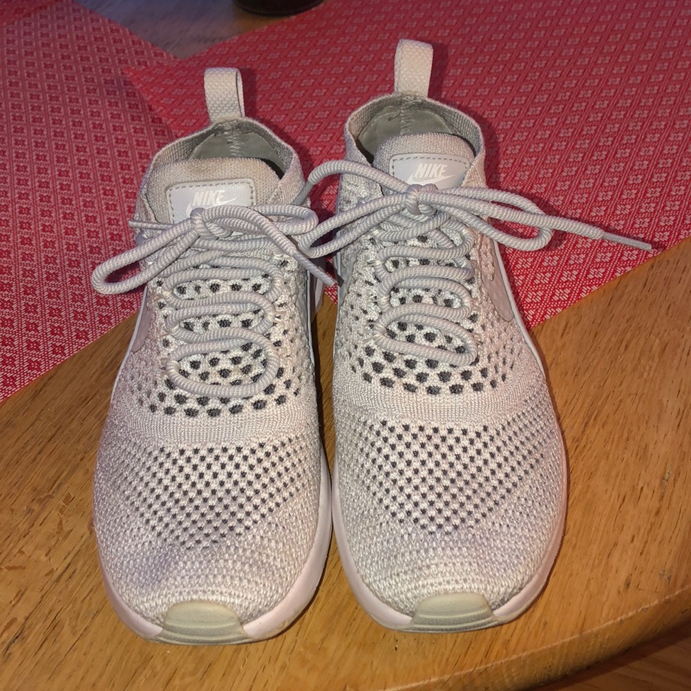 Nike Airmax Thea Flyknit: Women’s 8 light grey